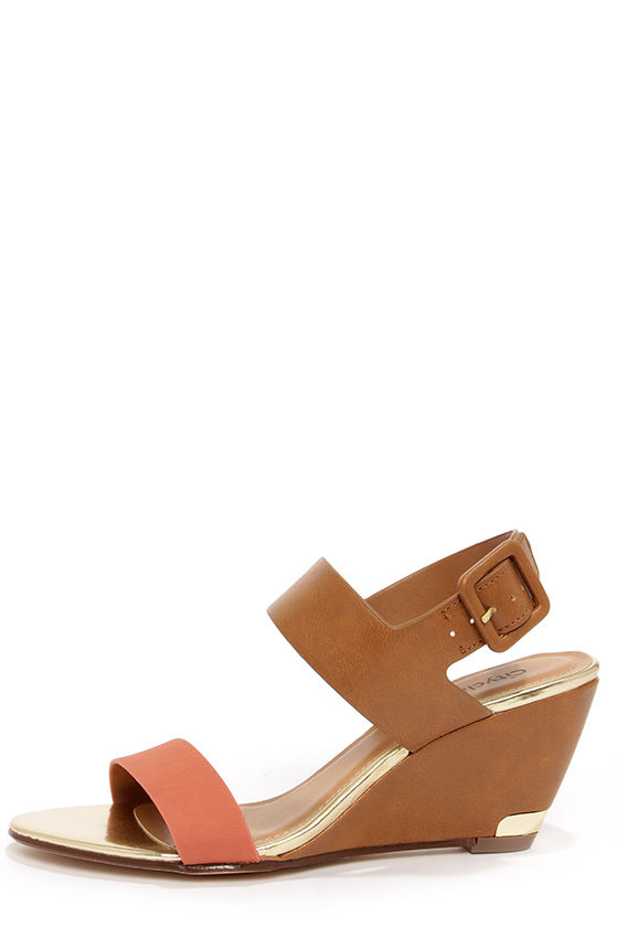 light tan wedge sandals