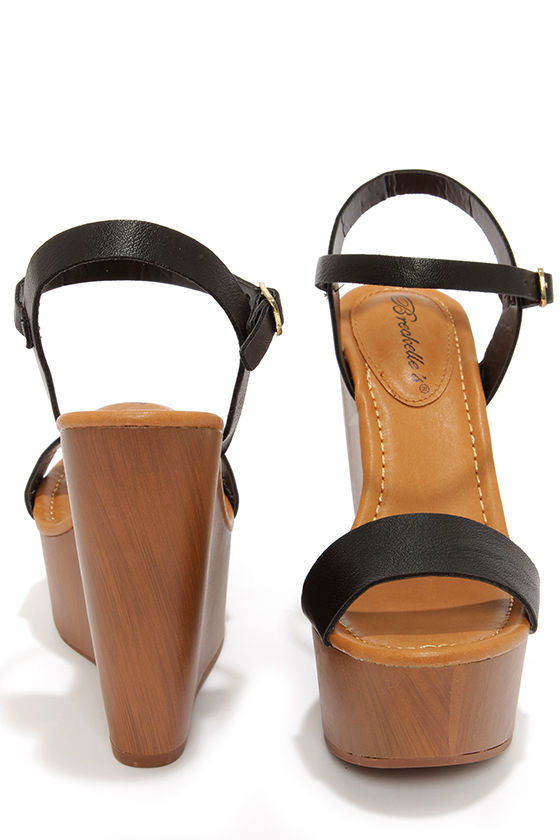black wedges wooden heel
