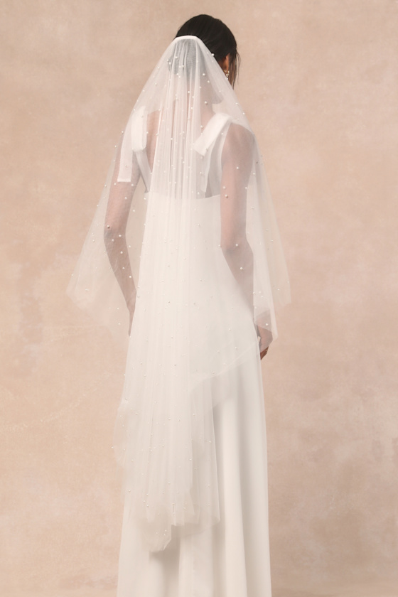 Forever Promise White Tulle Pearl Veil 4