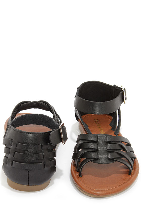 city classified black sandals