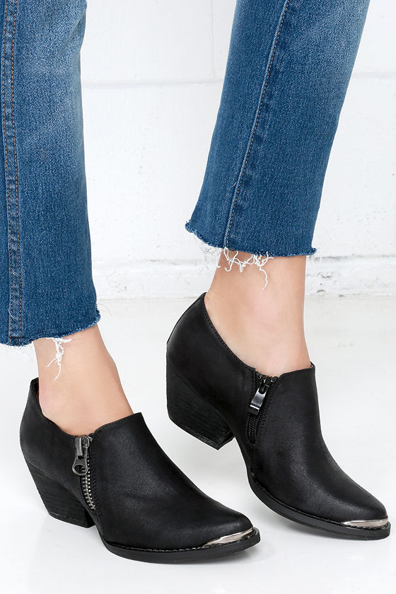 Very Volatile Ralla Black Pointed Ankle Boots