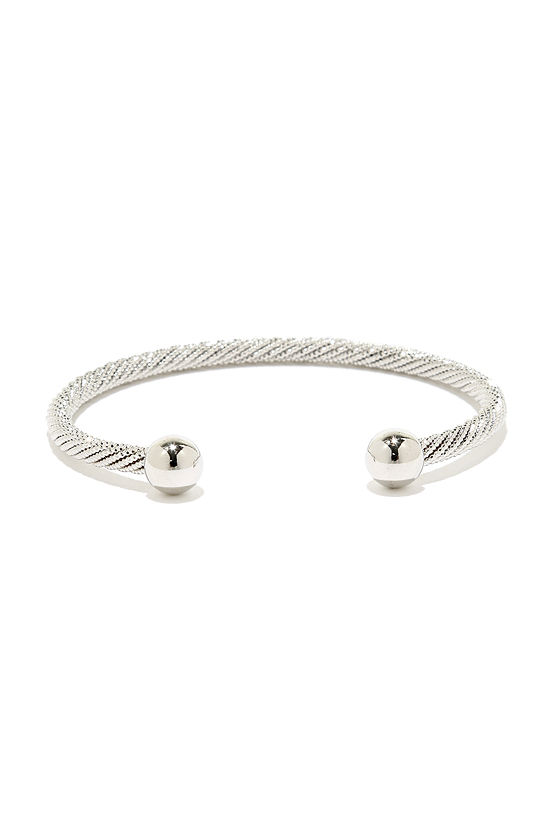 bracelet clutch