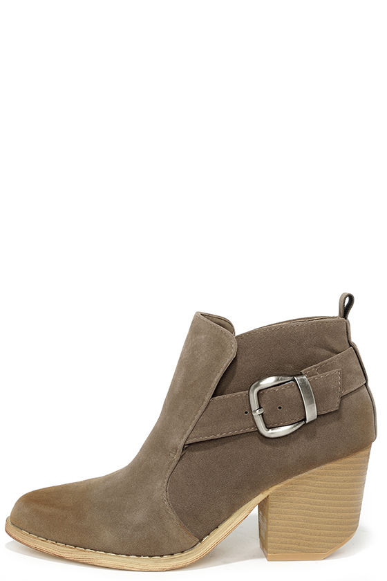 most comfortable suede booties