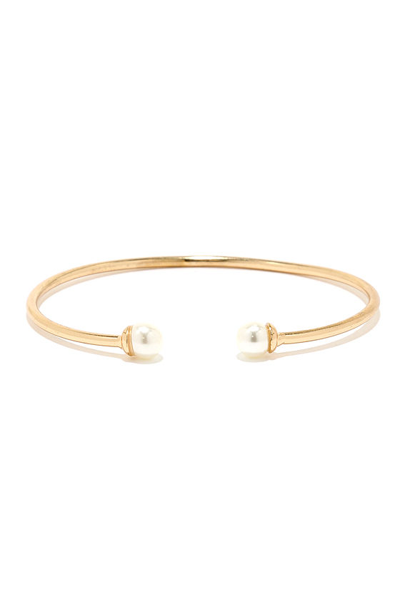 bracelet clutch