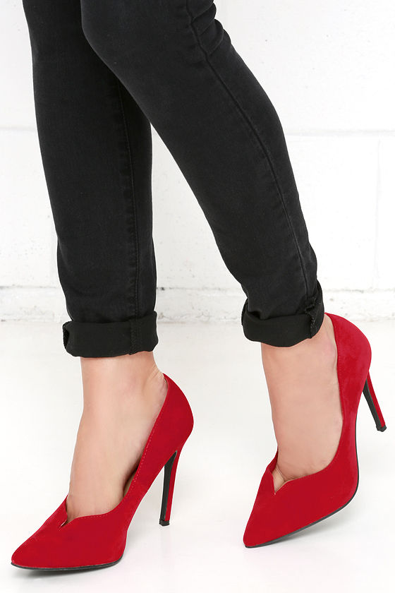 red velvet pumps