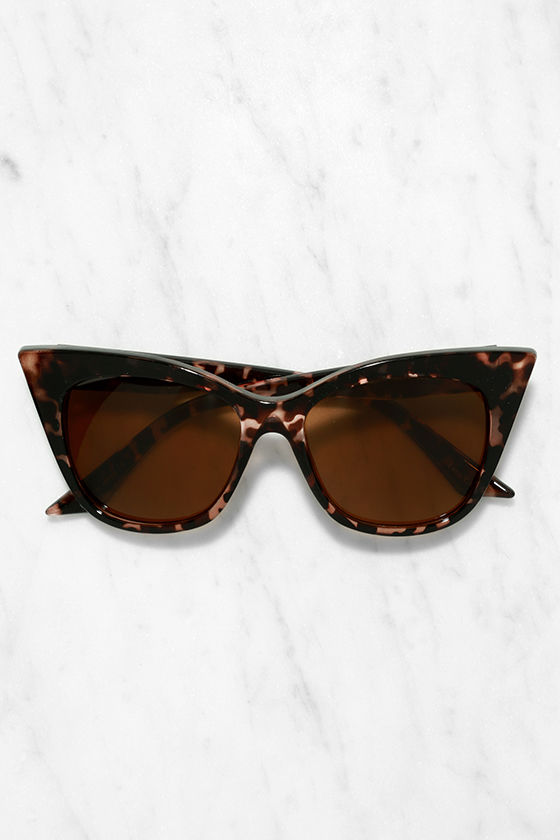 Quay Modern Love Tortoise Cat Eye Glasses Brown Sunglasses 45.00