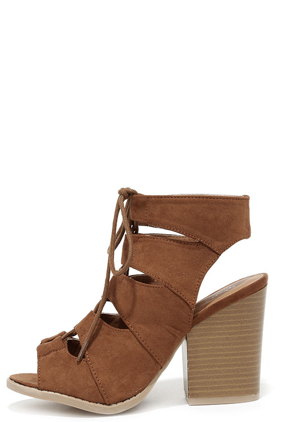 lace up block heel sandals