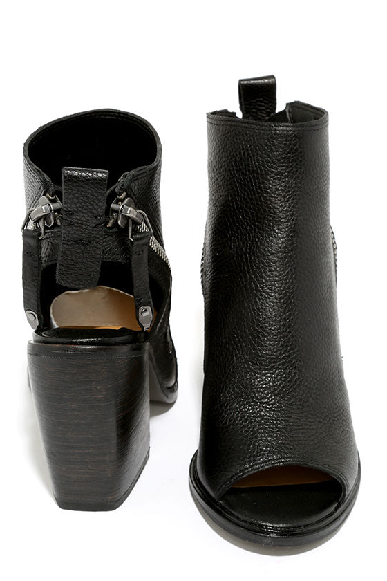 cute women's ankle booties