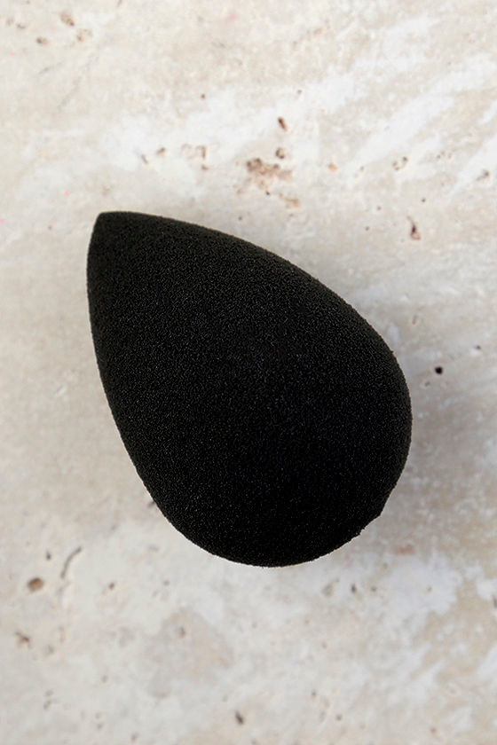 Beautyblender Pro Black Makeup Sponge 20.00 Lulus