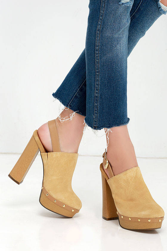 tan suede clogs