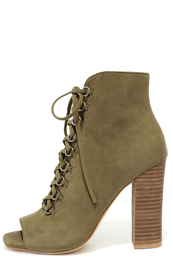 formal styles for women