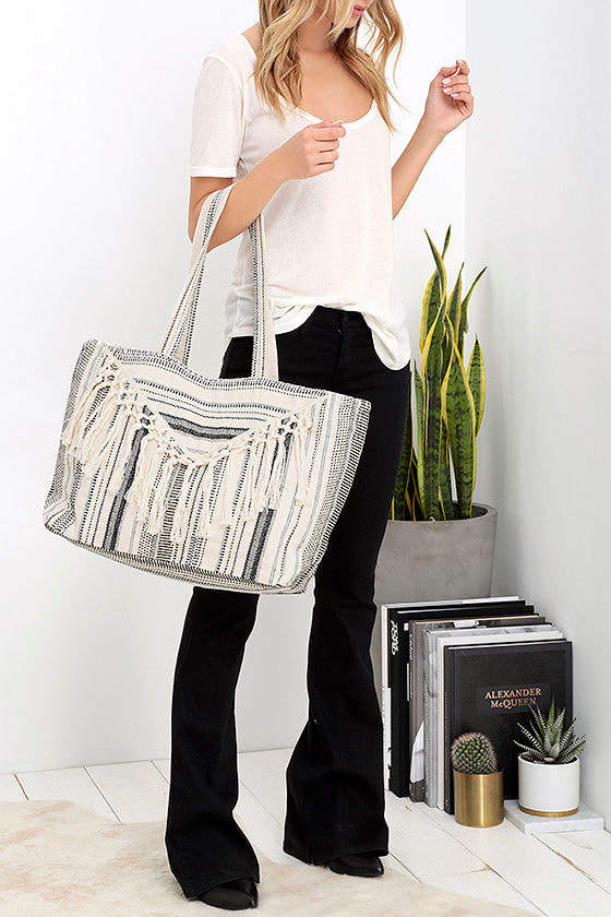 fringe beach bag