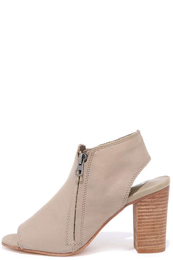 chelsea booties taupe