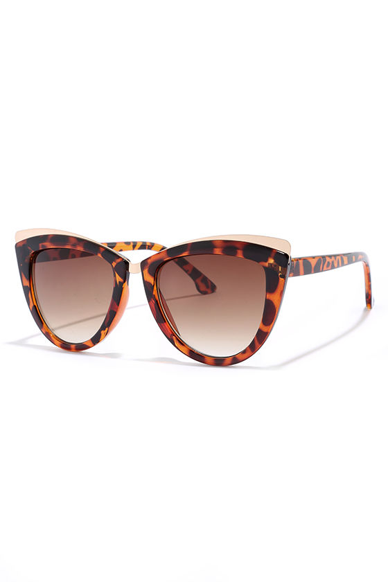 Classic Tortoise Cat-Eye Sunglasses