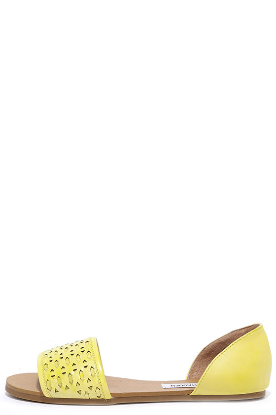 steve madden yellow flats