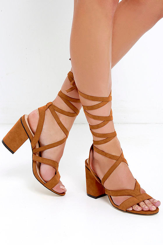 star lace up sandals