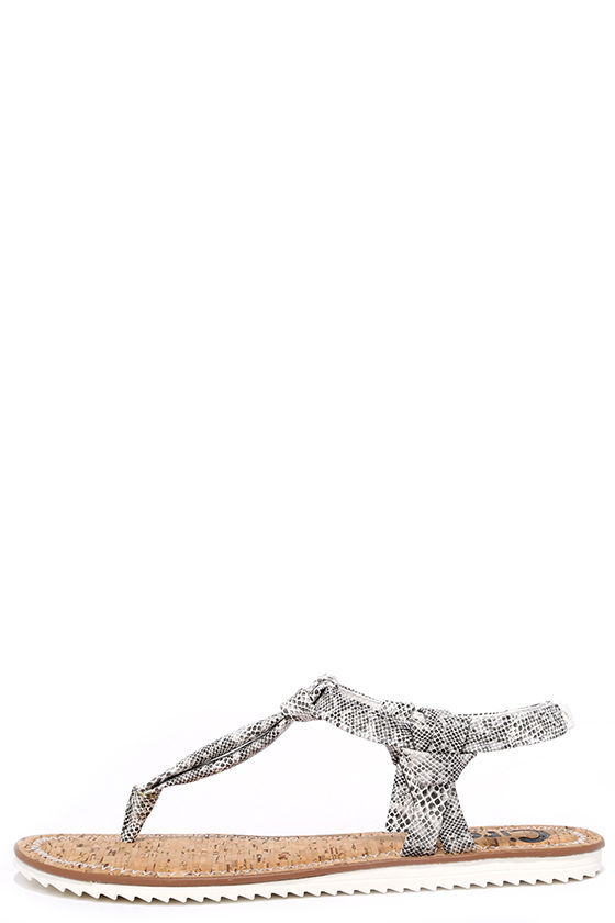circus by sam edelman skeet thong heel