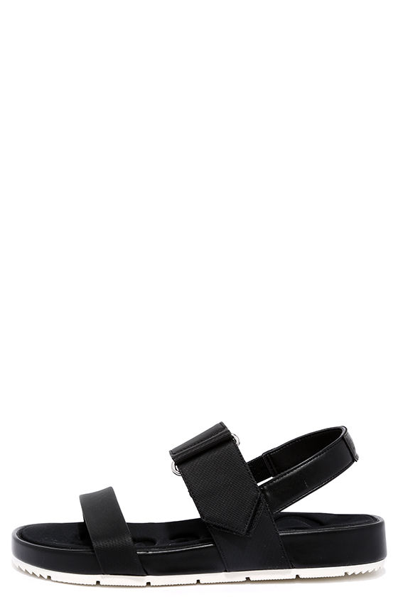 Circus by Sam Edelman Foxy Black Flat Sandals