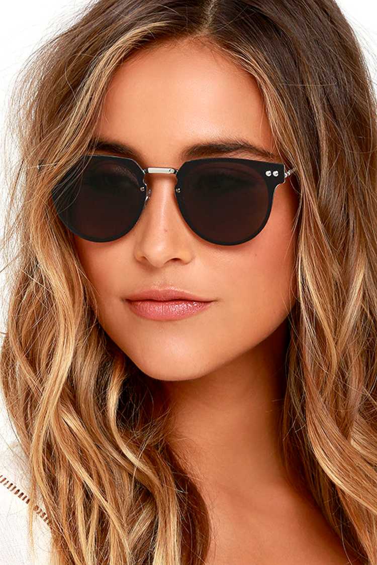Spitfire Cyber Sunglasses - Silver and Black Sunglasses  display picture 3