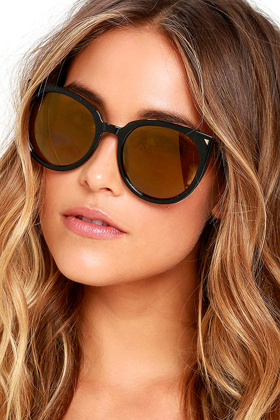 Weekly Wind Down Black and Yellow Mirrored Sunglasses