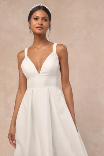 Ready For Romance Ivory Sleeveless Maxi Dress With Pockets 1
