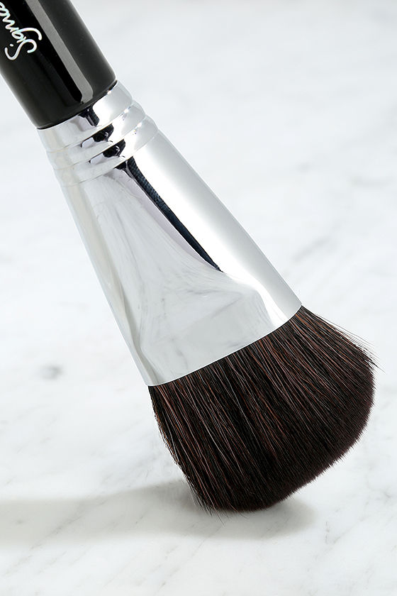 Sigma F23 Soft Angled Contour Brush 2