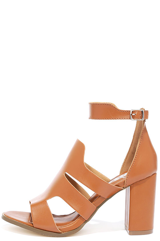 tan heeled sandals