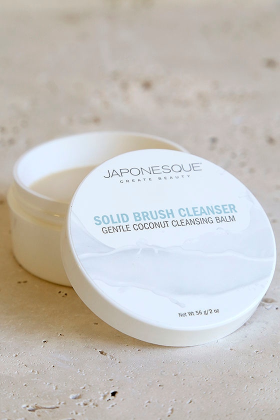 Japonesque Solid Brush Cleanser Solid Cleanser Brush Cleanser 20.00 Lulus