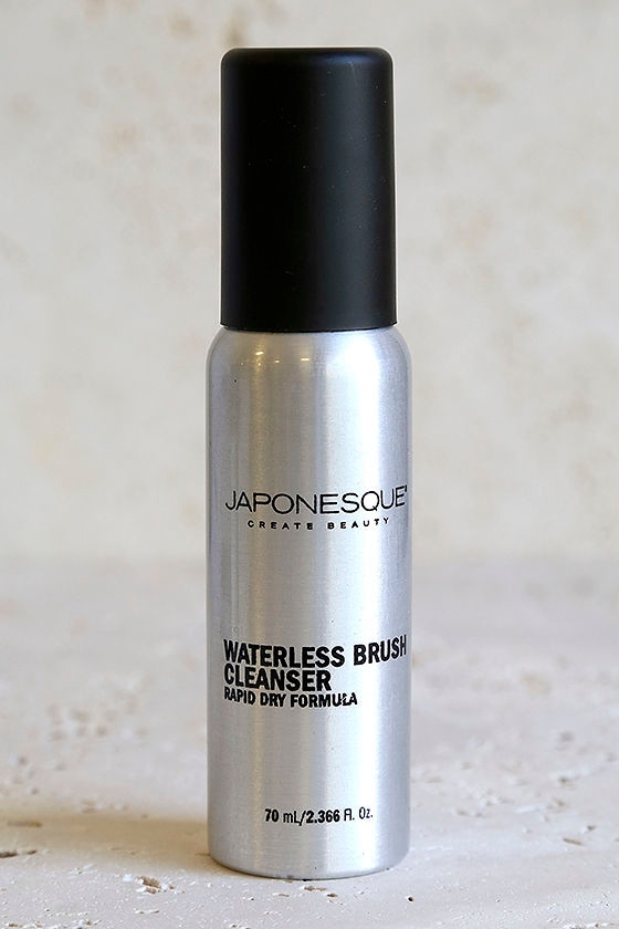 Japonesque Waterless Brush Cleanser Makeup Brush Cleaner 16.00 Lulus