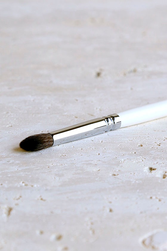 Obsessive Compulsive Cosmetics 004 Tapered Blending Brush 2