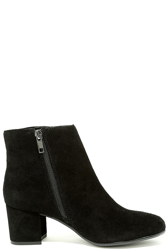 steve madden flat black booties