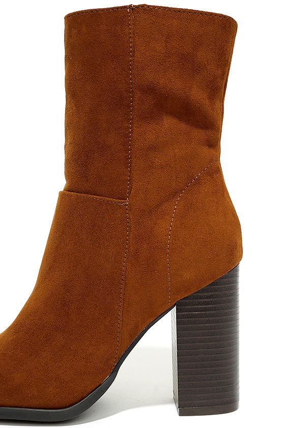 Mod Chestnut Suede Heel