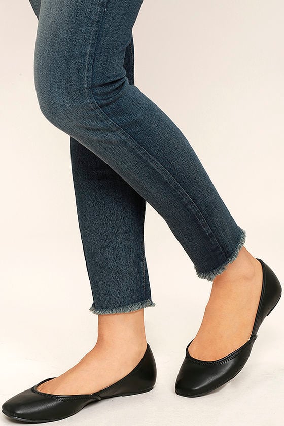 comfortable cute black flats