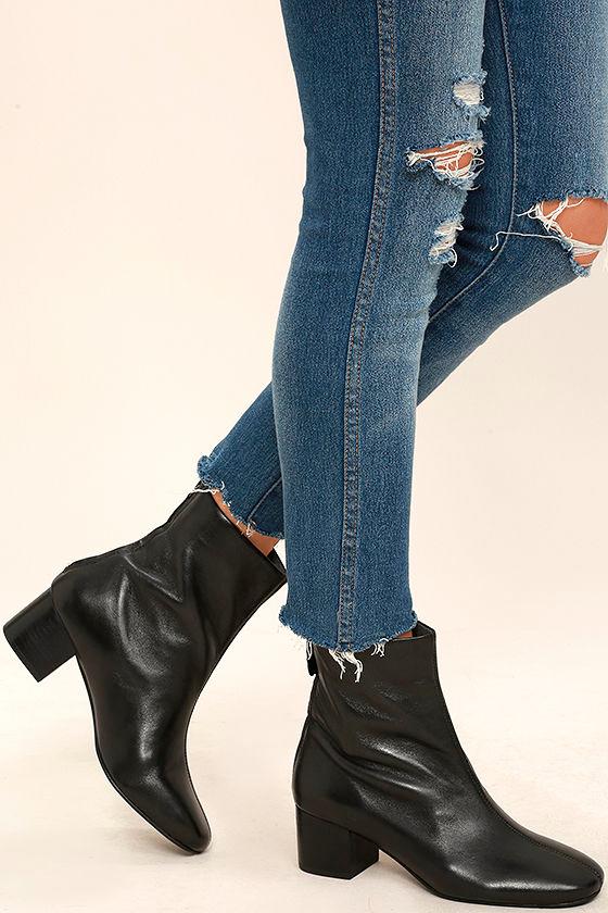 seychelles black booties