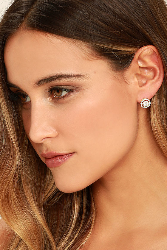 Sure to Stun Gold Rhinestone Earrings 2