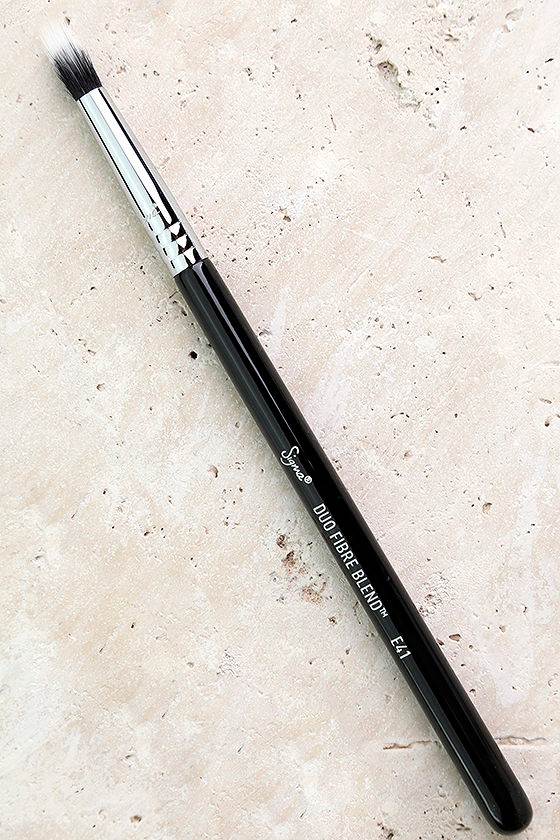 Sigma E41 Duo Fibre Blend Makeup Brush 1