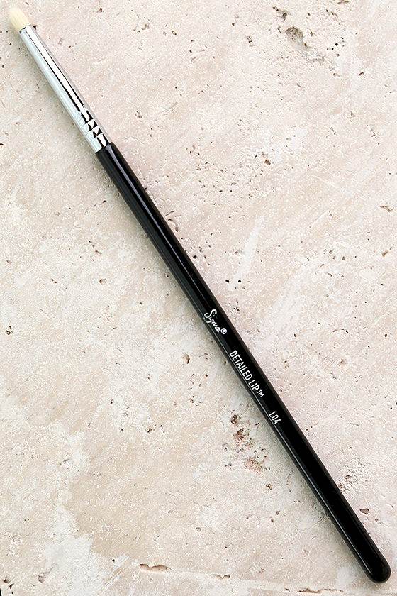 Sigma L04 Detailed Lip Makeup Brush 1