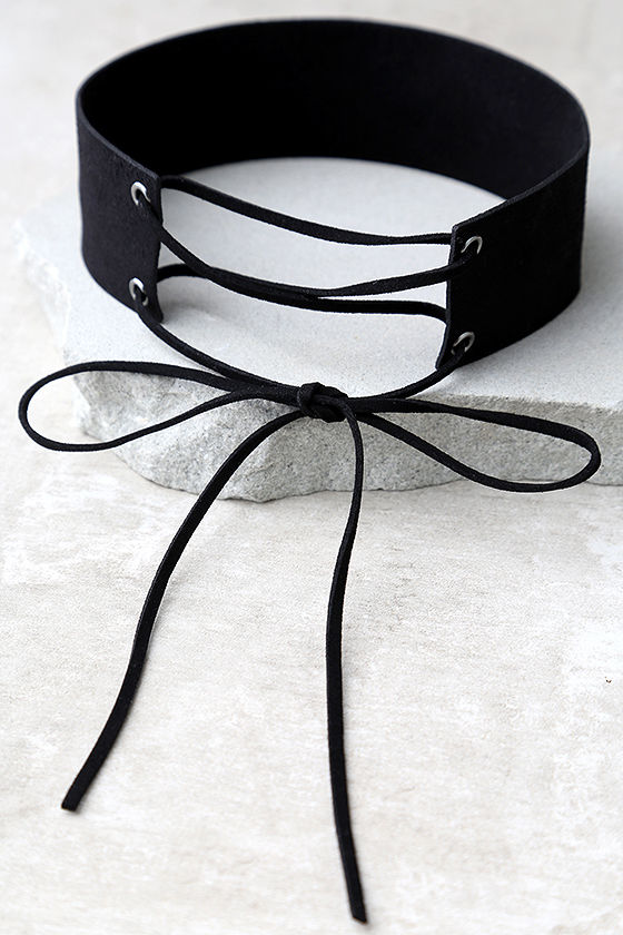 To The Limit Black Lace-Up Choker Necklace