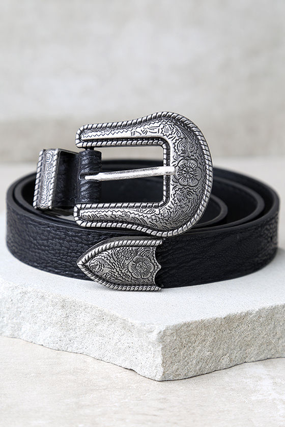 Wandering Wilderness Silver and Black Belt 1