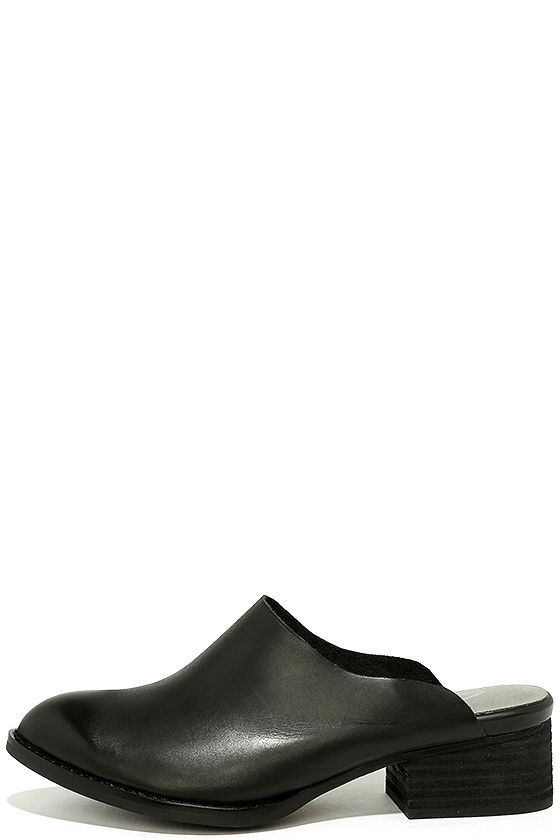 dsw ugg moccasins