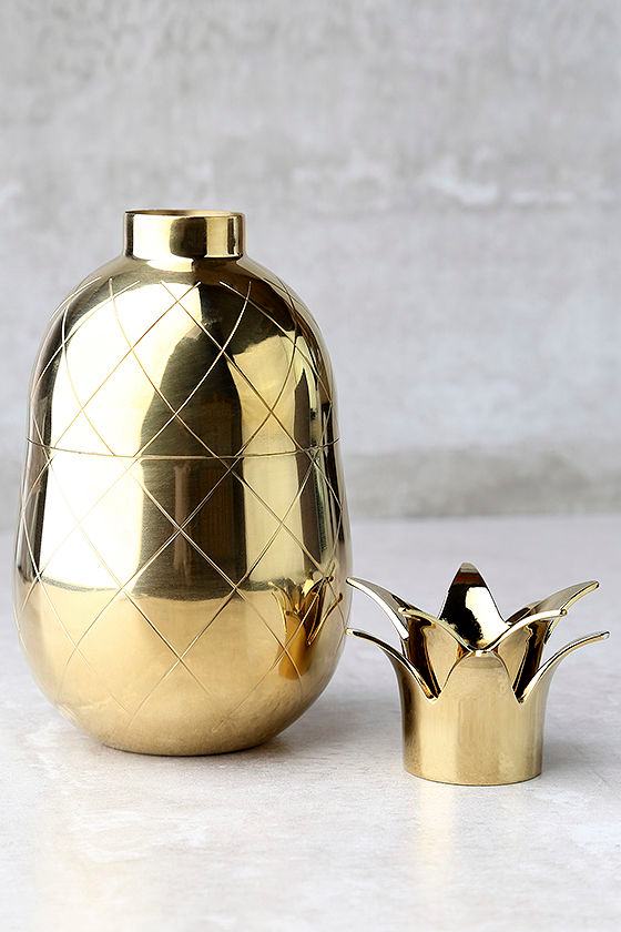 The Pineapple Co. Pineapple Shaker Cocktail Shaker Gold Cocktail