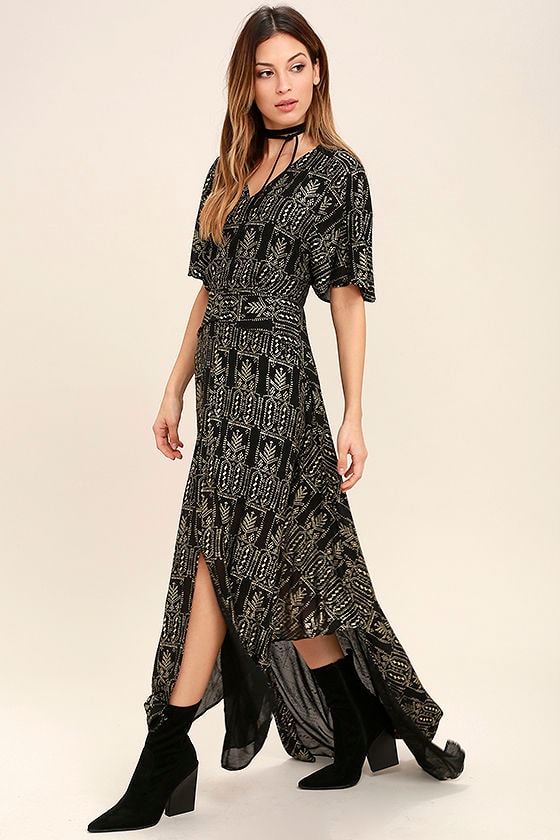 Lovely Black and Gold Print Dress - Maxi Dress - Short Sleeve Maxi - $78.00