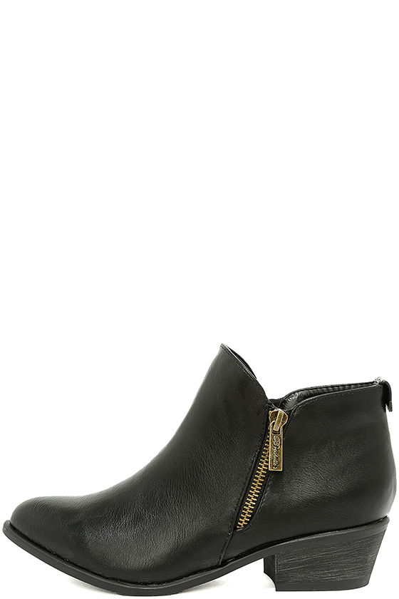 Darcy Black Ankle Booties