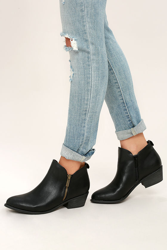 Darcy Black Ankle Booties