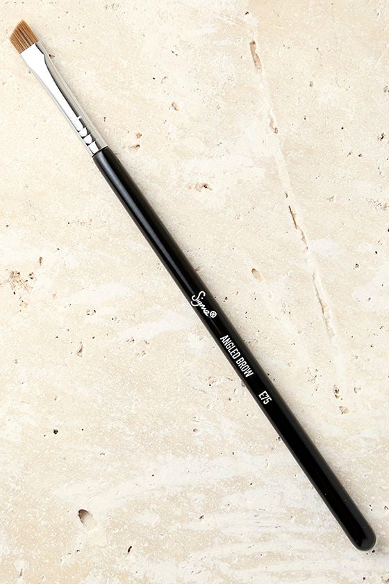 Sigma E75 Angled Brow Brush Eyebrow Brush Makeup Brush 17 00 Lulus