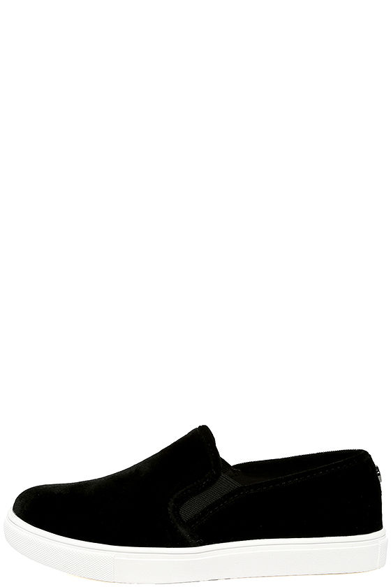 steve madden black velvet slip ons