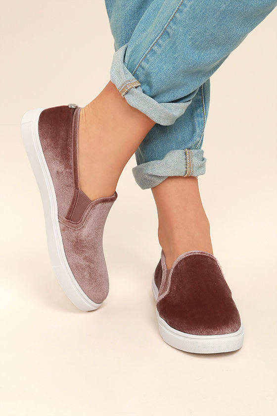 Steve Madden Ecntrcv Blush Velvet Slip-On Sneakers 2