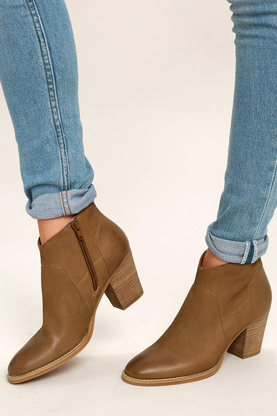 steve madden tan ankle boots