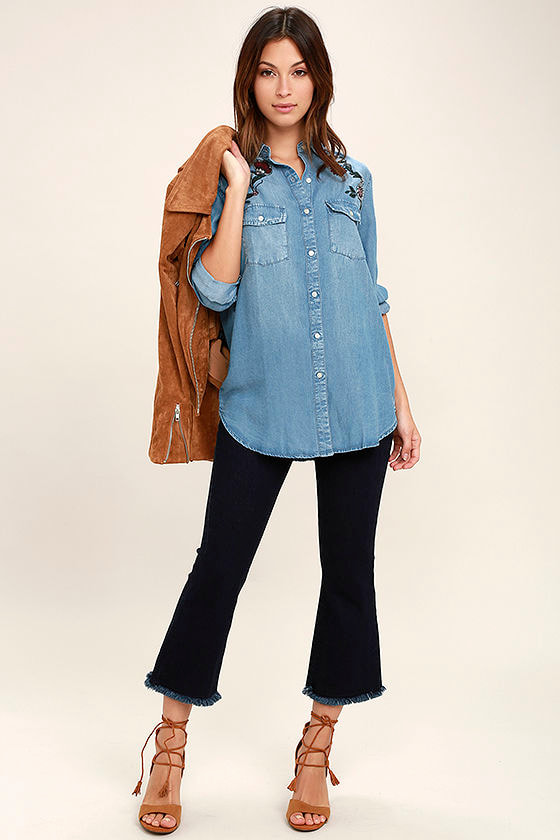 BB Dakota Trent Blue Chambray Embroidered Button-Up Top