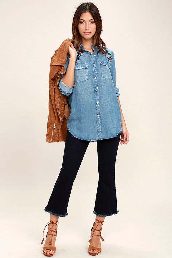 BB Dakota Trent Blue Chambray Embroidered Button-Up Top 2